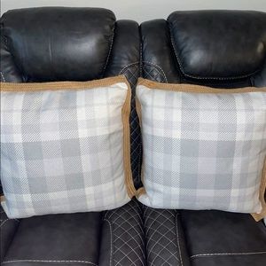 2 pillows gray plaid natural trim farmhouse